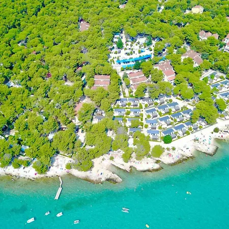 Adria Village Superior Mobile Homes 4* Pakoštane