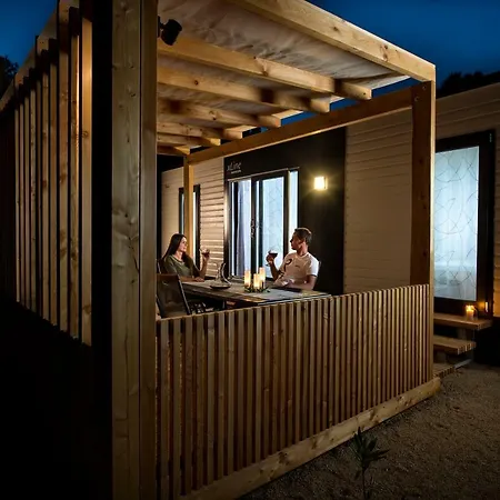 캠프장 Adria Village Superior Mobile Homes