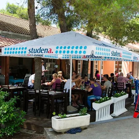 Adria Village Superior Mobile Homes 4* Pakostane